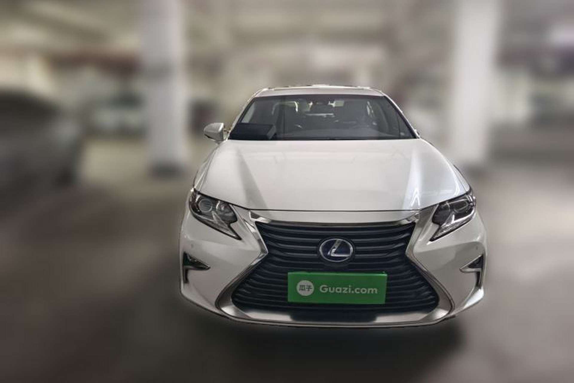 Used Lexus ES 2015 300h Comfort Edition Front