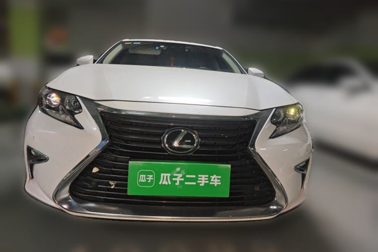 Used Lexus ES 2015 200 Comfort Edition Front