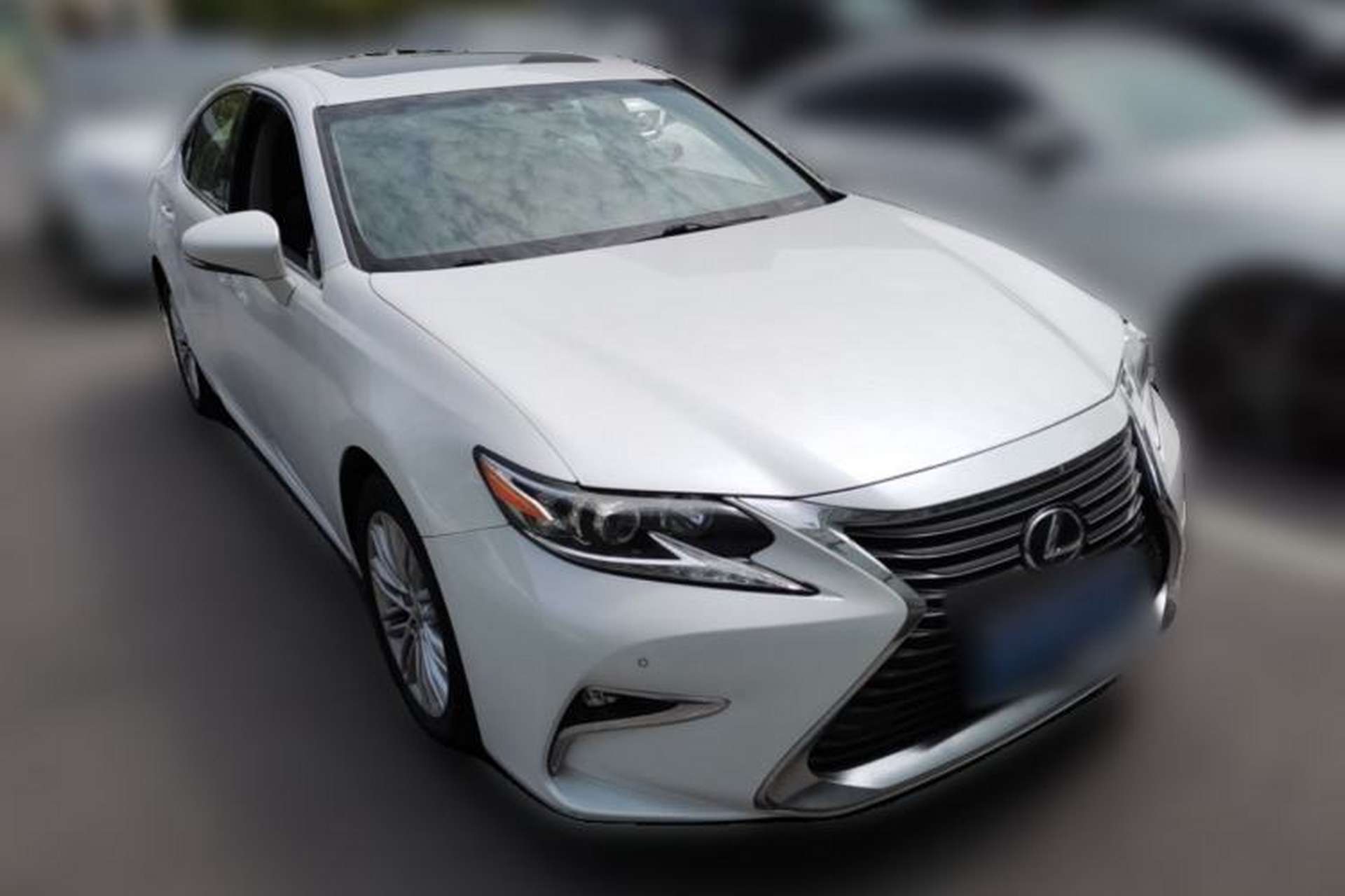 Used Lexus ES 2015 200 Elite Edition Front Right 45 Deg