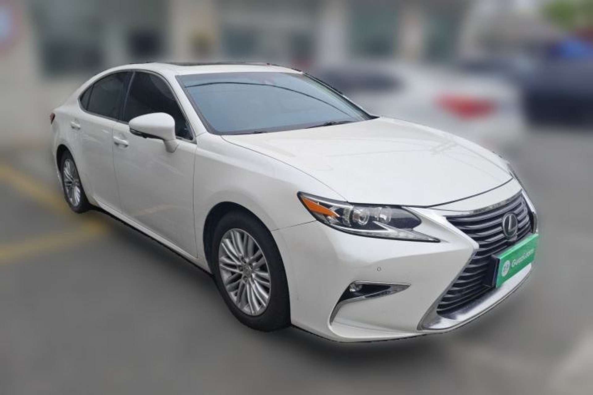 Used Lexus ES 2015 200 Comfort Edition Front Right 45 Deg