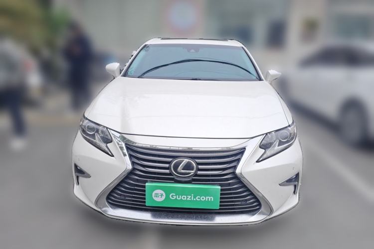 Used Lexus ES 2015 200 Comfort Edition Front
