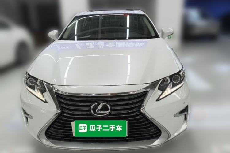 Used Lexus ES 2015 200 Elite Edition Front