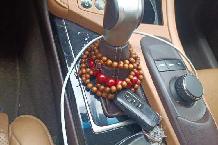 Used Lexus ES 2015 200 Elite Edition Gear Lever