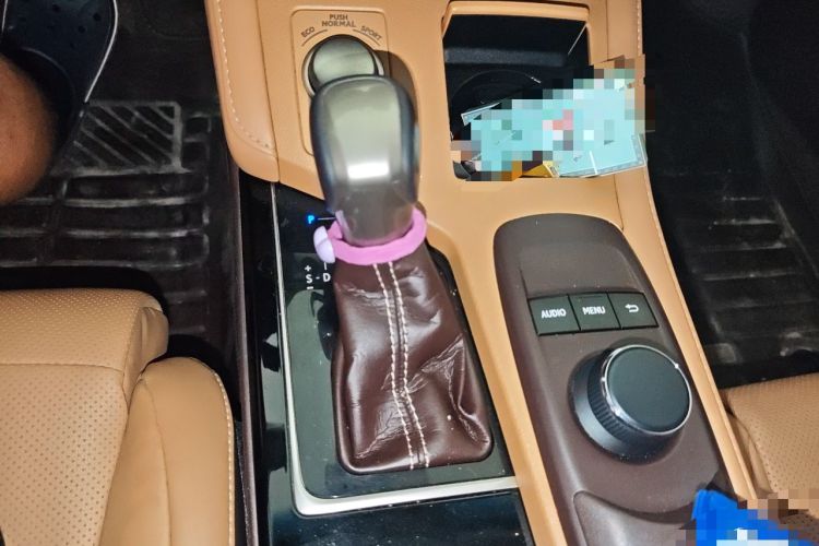 Used Lexus ES 2015 200 Elite Edition Gear Lever