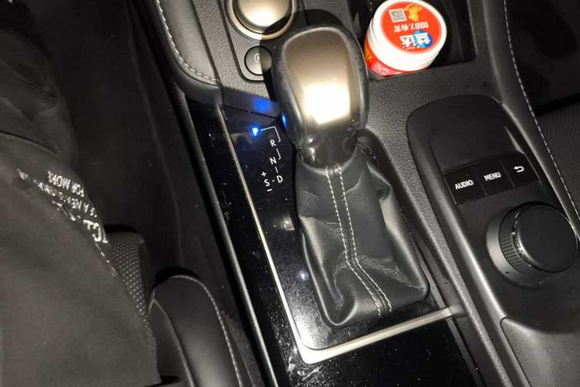 Used Lexus ES 2015 200 Elite Edition Gear Lever