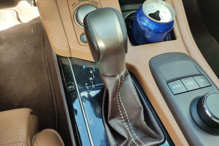 Used Lexus ES 2015 200 Elite Edition Gear Lever