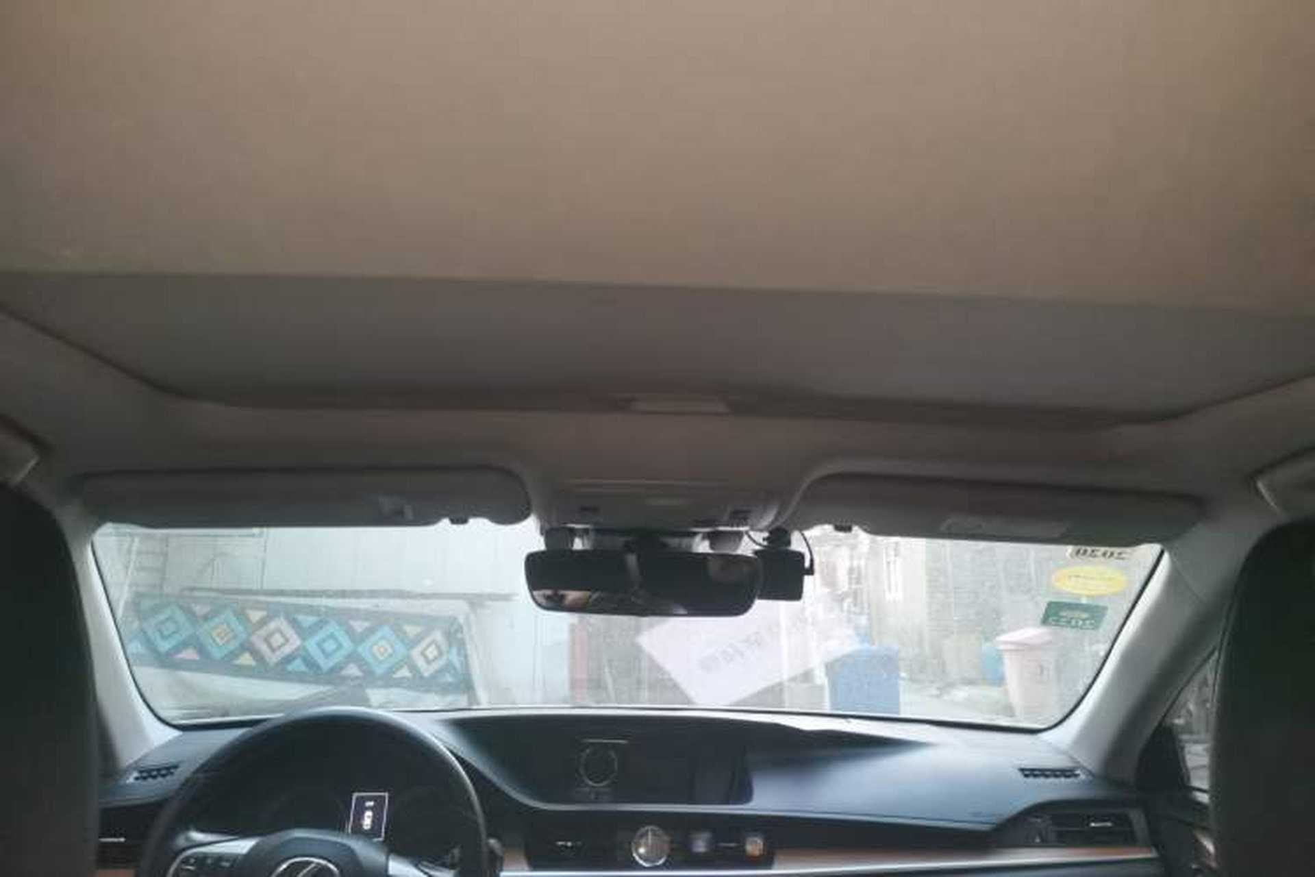 Used Lexus ES 2015 300h Luxury Edition Headliner
