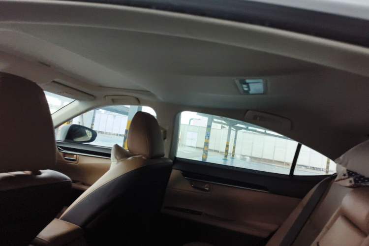 Used Lexus ES 2015 200 Elite Edition Headliner