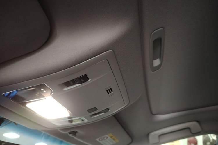 Used Lexus ES 2015 200 Elite Edition Headliner