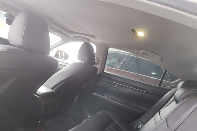 Used Lexus ES 2015 300h Comfort Edition Headliner