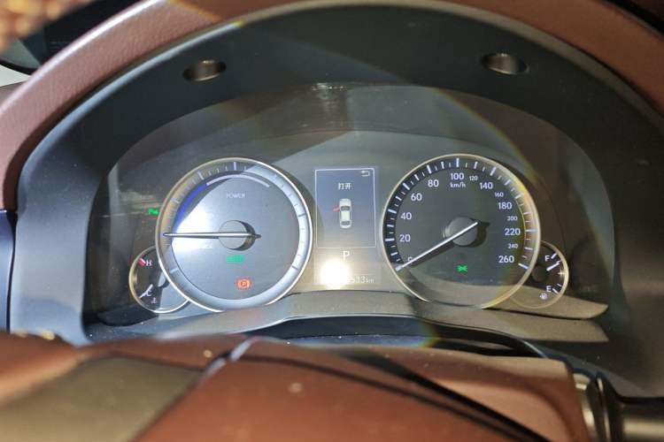 Used Lexus ES 2015 300h Comfort Edition Instrument Cluster