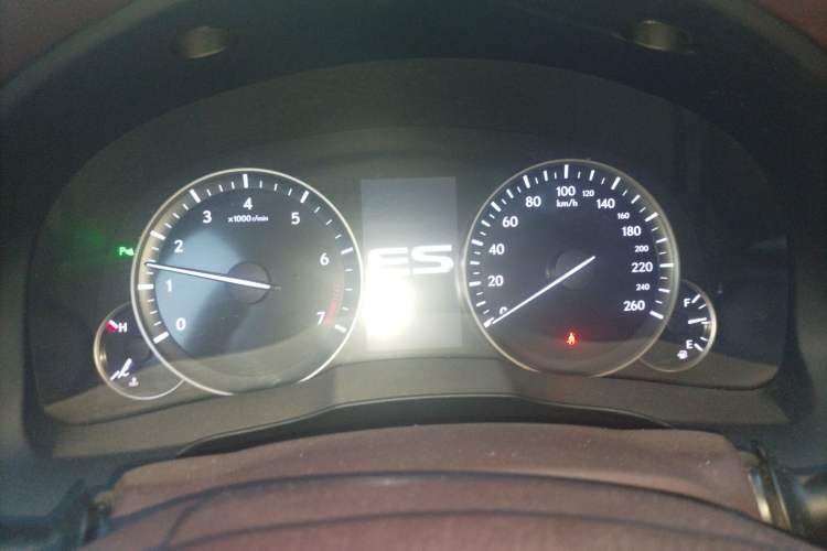 Used Lexus ES 2015 200 Elite Edition Instrument Cluster