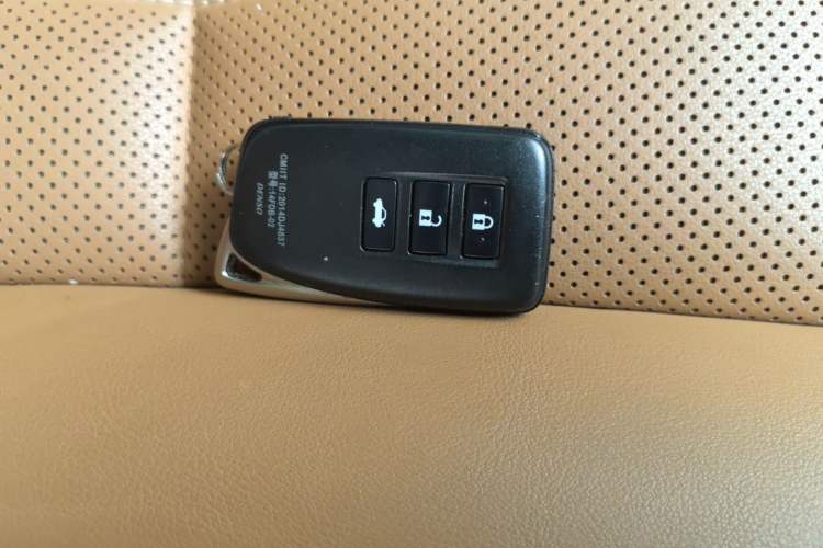 Used Lexus ES 2015 200 Elite Edition Interior 1