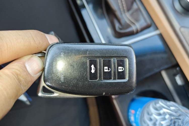 Used Lexus ES 2015 200 Elite Edition Interior 1