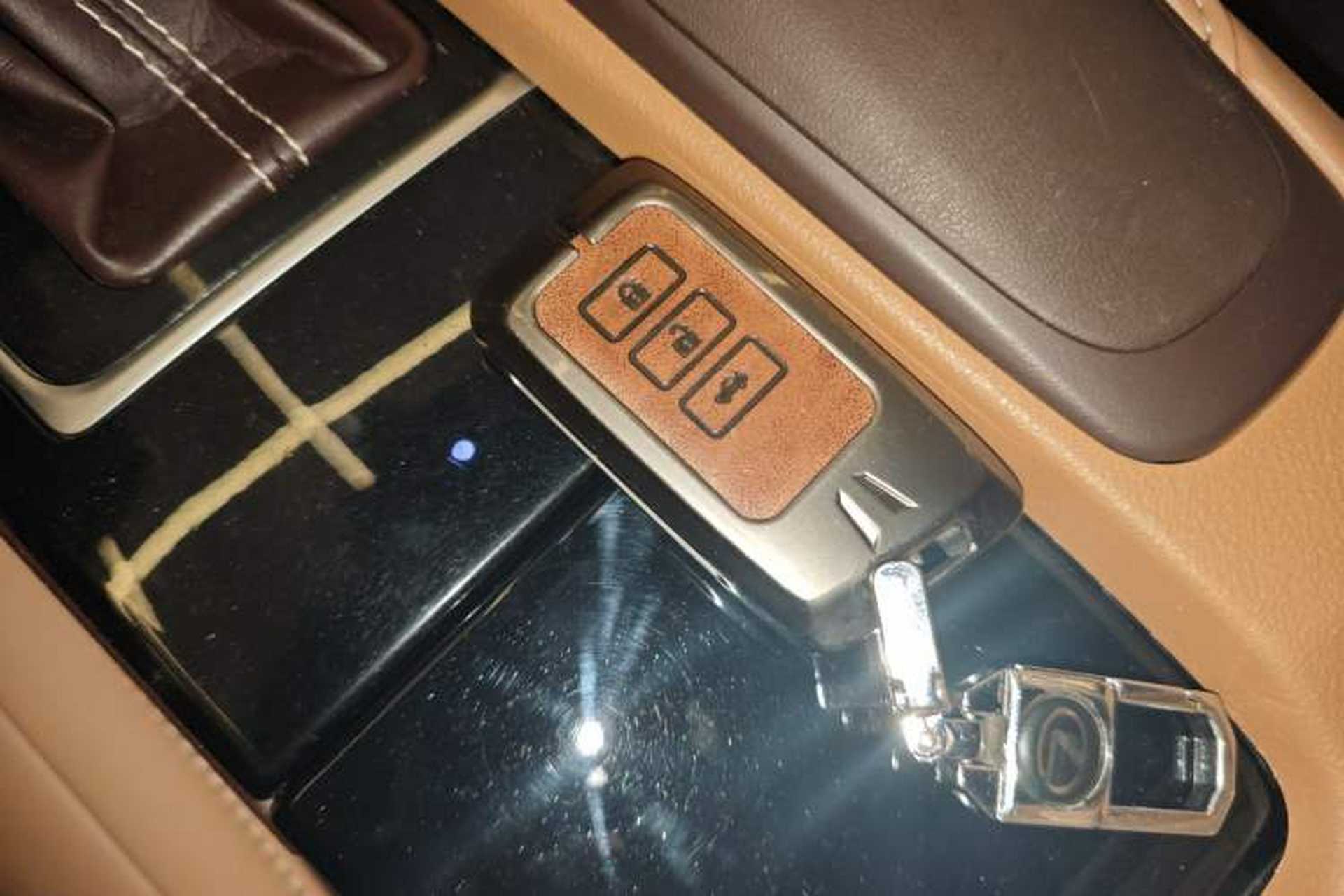 Used Lexus ES 2015 200 Elite Edition Interior 1