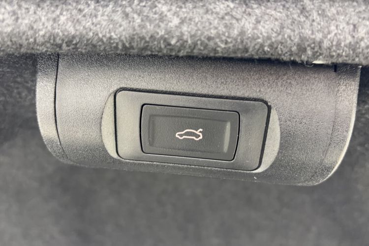 Used Lexus ES 2015 200 Elite Edition Interior 13