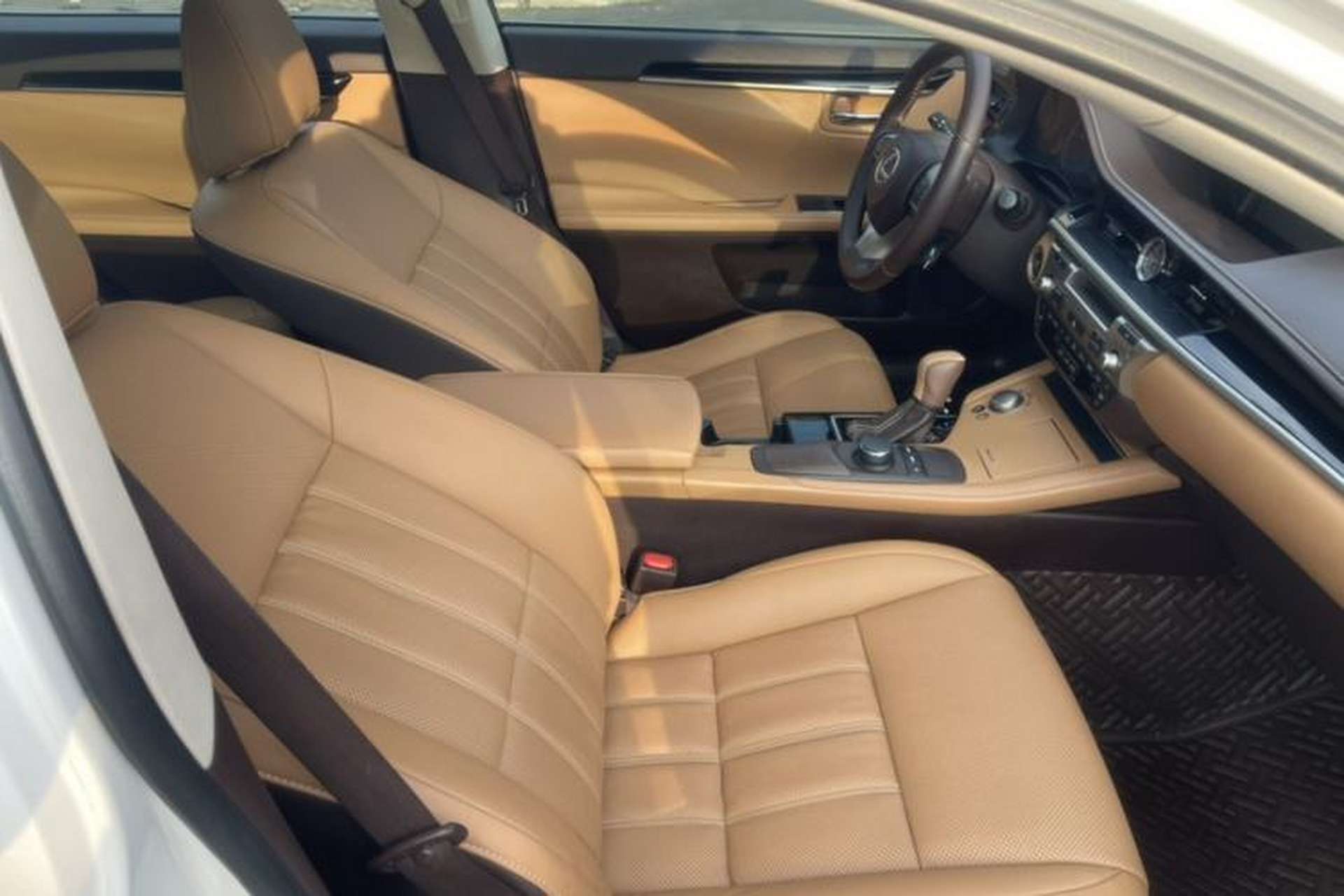 Used Lexus ES 2015 200 Elite Edition Interior 7