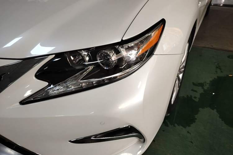 Used Lexus ES 2015 200 Elite Edition Left Front Headlight