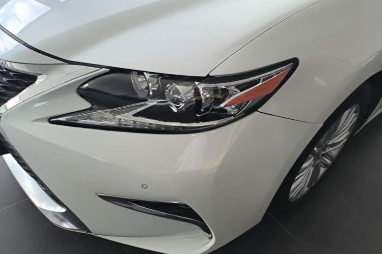 Used Lexus ES 2015 200 Elite Edition Left Front Headlight