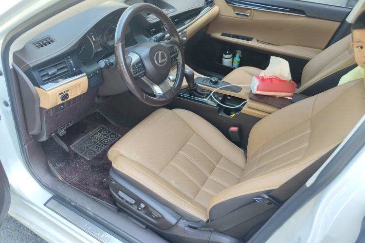 Used Lexus ES 2015 200 Elite Edition Left Front Seat