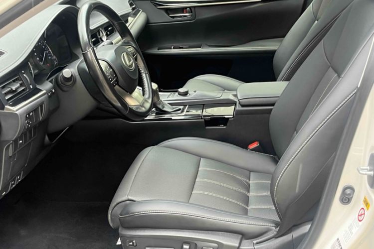 Used Lexus ES 2015 200 Elite Edition Left Front Seat