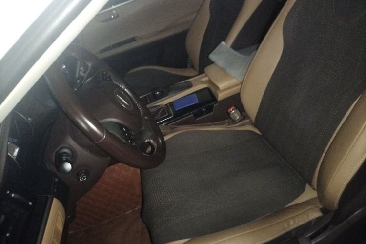 Used Lexus ES 2015 300h Comfort Edition Left Front Seat