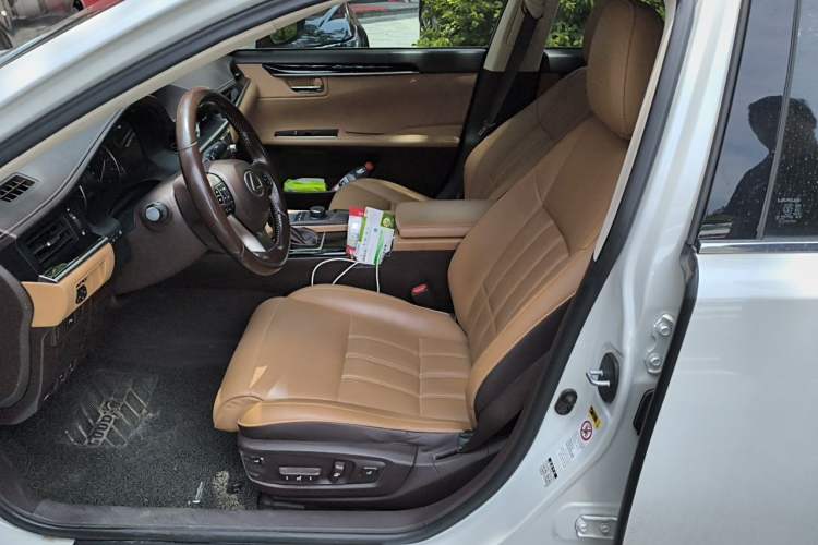Used Lexus ES 2015 200 Elite Edition Left Front Seat