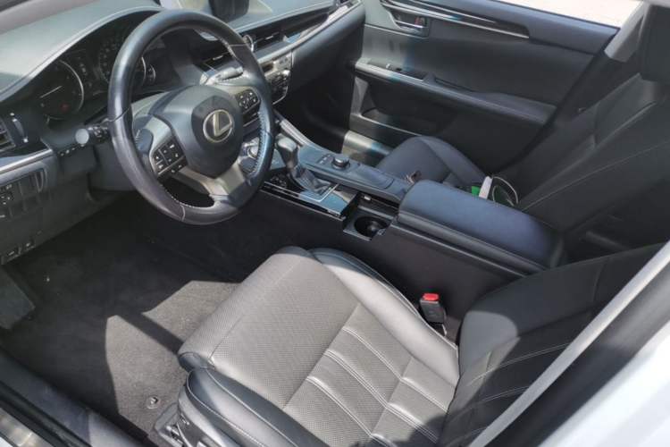 Used Lexus ES 2015 200 Elite Edition Left Front Seat