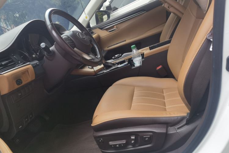 Used Lexus ES 2015 200 Elite Edition Left Front Seat