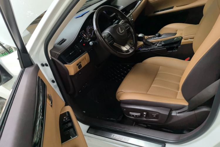 Used Lexus ES 2015 200 Elite Edition Left Front Seat