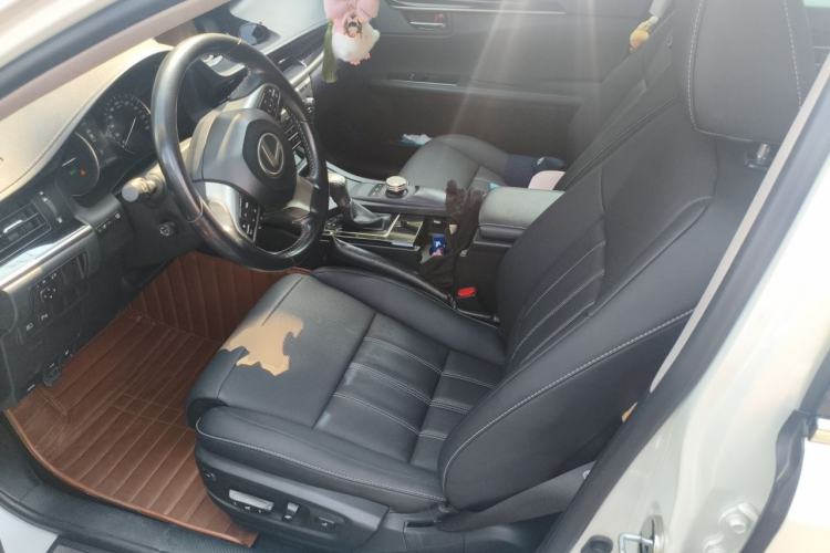 Used Lexus ES 2015 300h Comfort Edition Left Front Seat