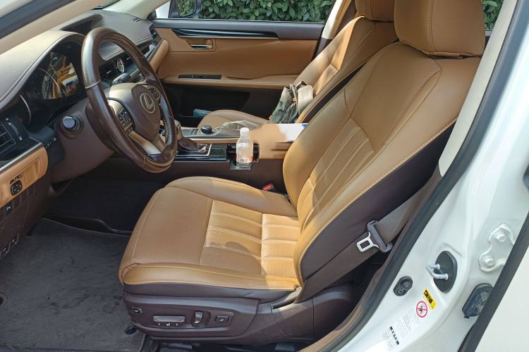 Used Lexus ES 2015 200 Elite Edition Left Front Seat