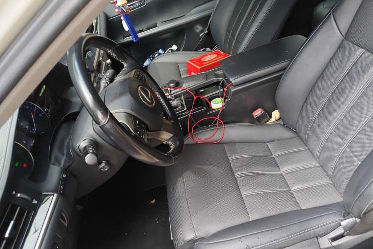 Used Lexus ES 2015 300h Comfort Edition Left Front Seat