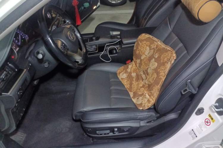 Used Lexus ES 2015 300h Comfort Edition Left Front Seat
