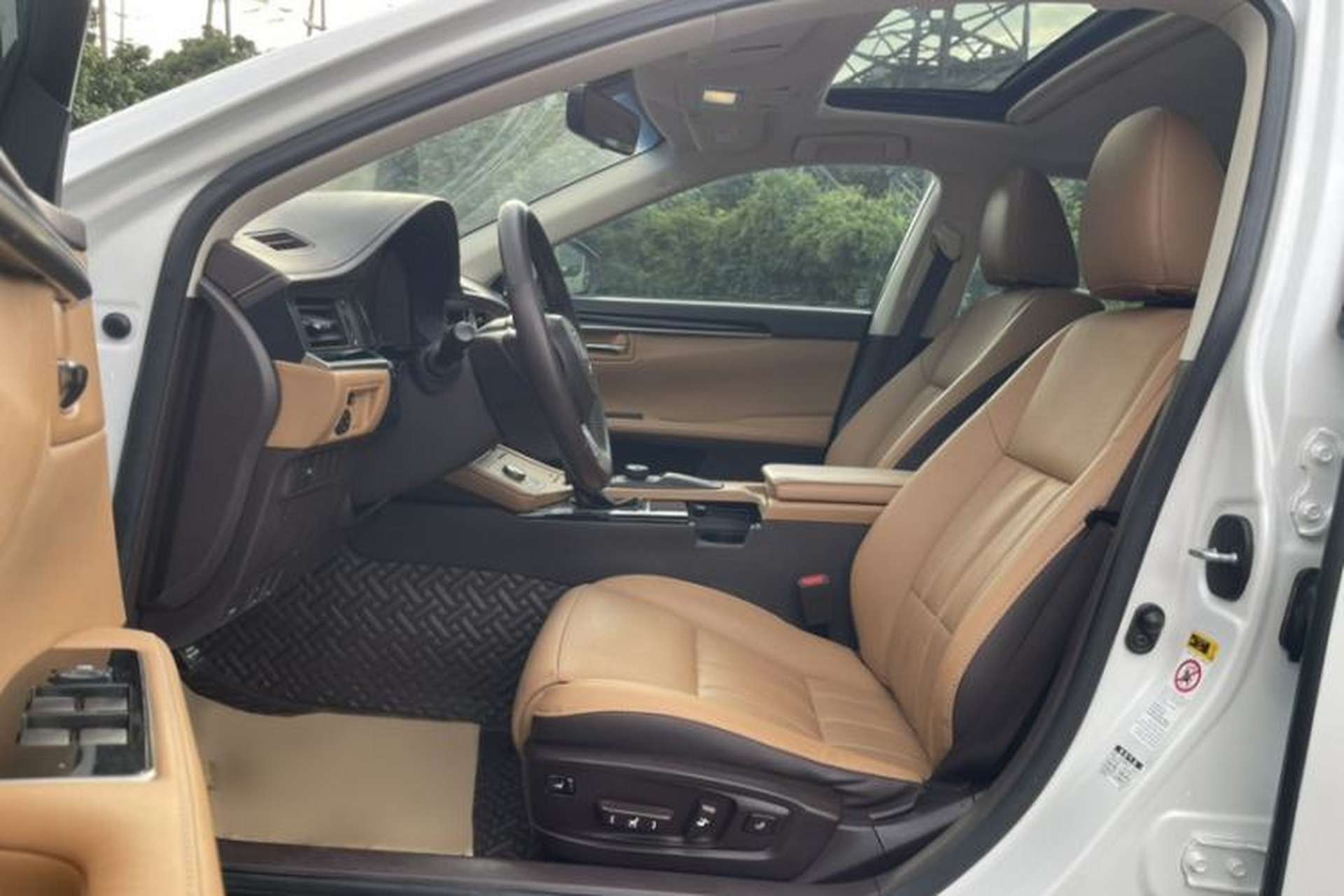 Used Lexus ES 2015 200 Elite Edition Left Front Seat