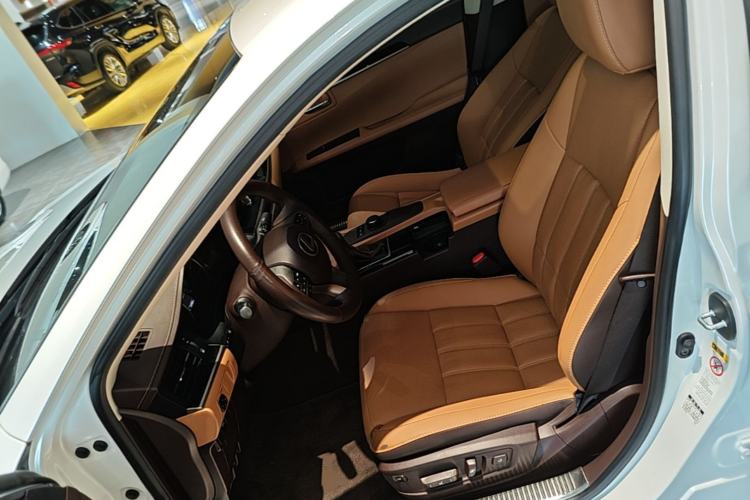 Used Lexus ES 2015 200 Elite Edition Left Front Seat