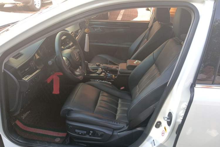 Used Lexus ES 2015 300h Comfort Edition Left Front Seat