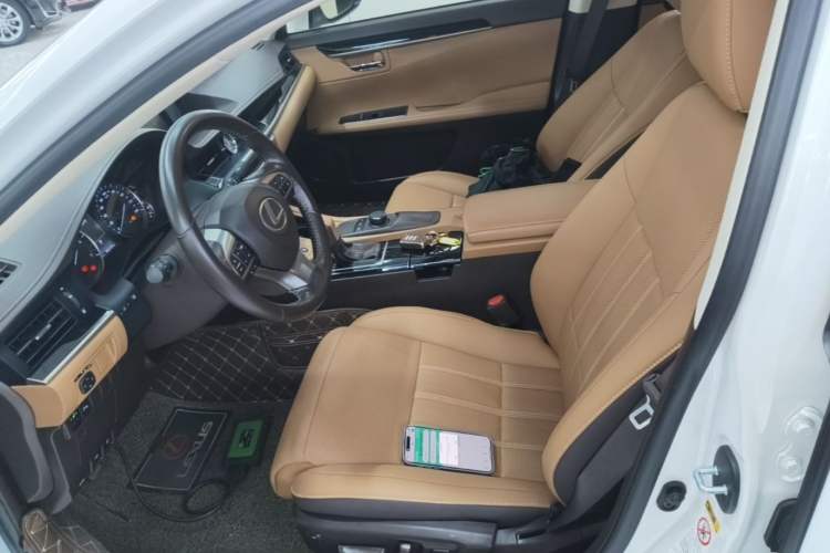 Used Lexus ES 2015 200 Elite Edition Left Front Seat