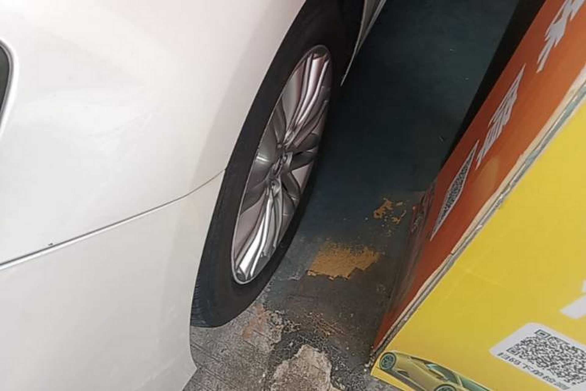 Used Lexus ES 2015 200 Elite Edition Left Front Wheel Hub