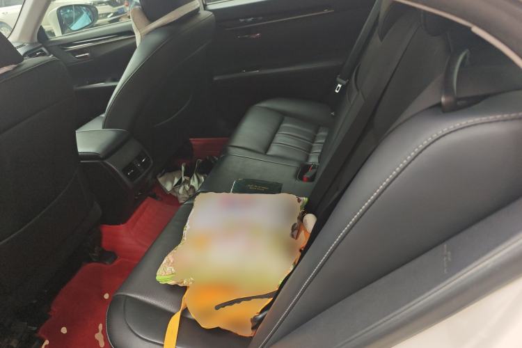 Used Lexus ES 2015 200 Elite Edition Left Rear Seat