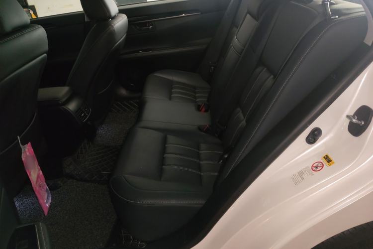 Used Lexus ES 2015 200 Elite Edition Left Rear Seat