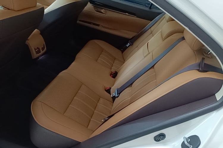 Used Lexus ES 2015 200 Elite Edition Left Rear Seat