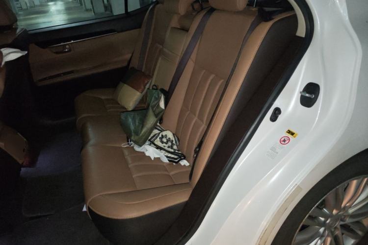 Used Lexus ES 2015 200 Elite Edition Left Rear Seat