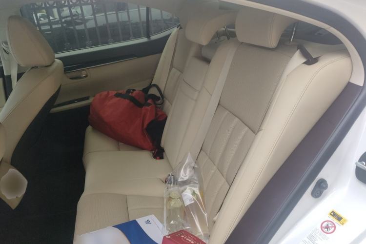 Used Lexus ES 2015 200 Elite Edition Left Rear Seat