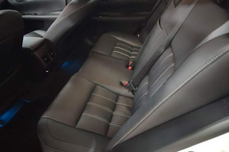 Used Lexus ES 2015 200 Elite Edition Left Rear Seat