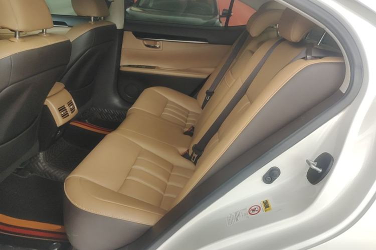 Used Lexus ES 2015 200 Elite Edition Left Rear Seat