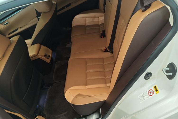 Used Lexus ES 2015 200 Elite Edition Left Rear Seat