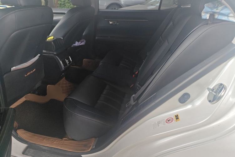 Used Lexus ES 2015 300h Comfort Edition Left Rear Seat