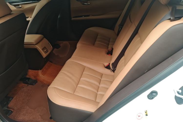 Used Lexus ES 2015 200 Elite Edition Left Rear Seat