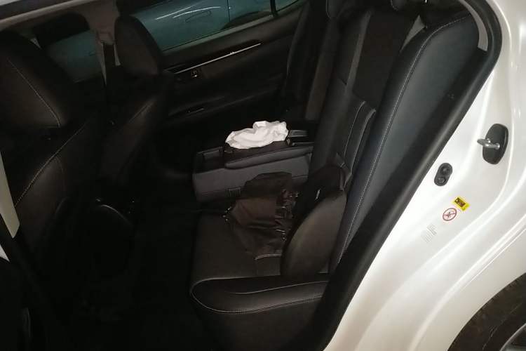 Used Lexus ES 2015 200 Elite Edition Left Rear Seat
